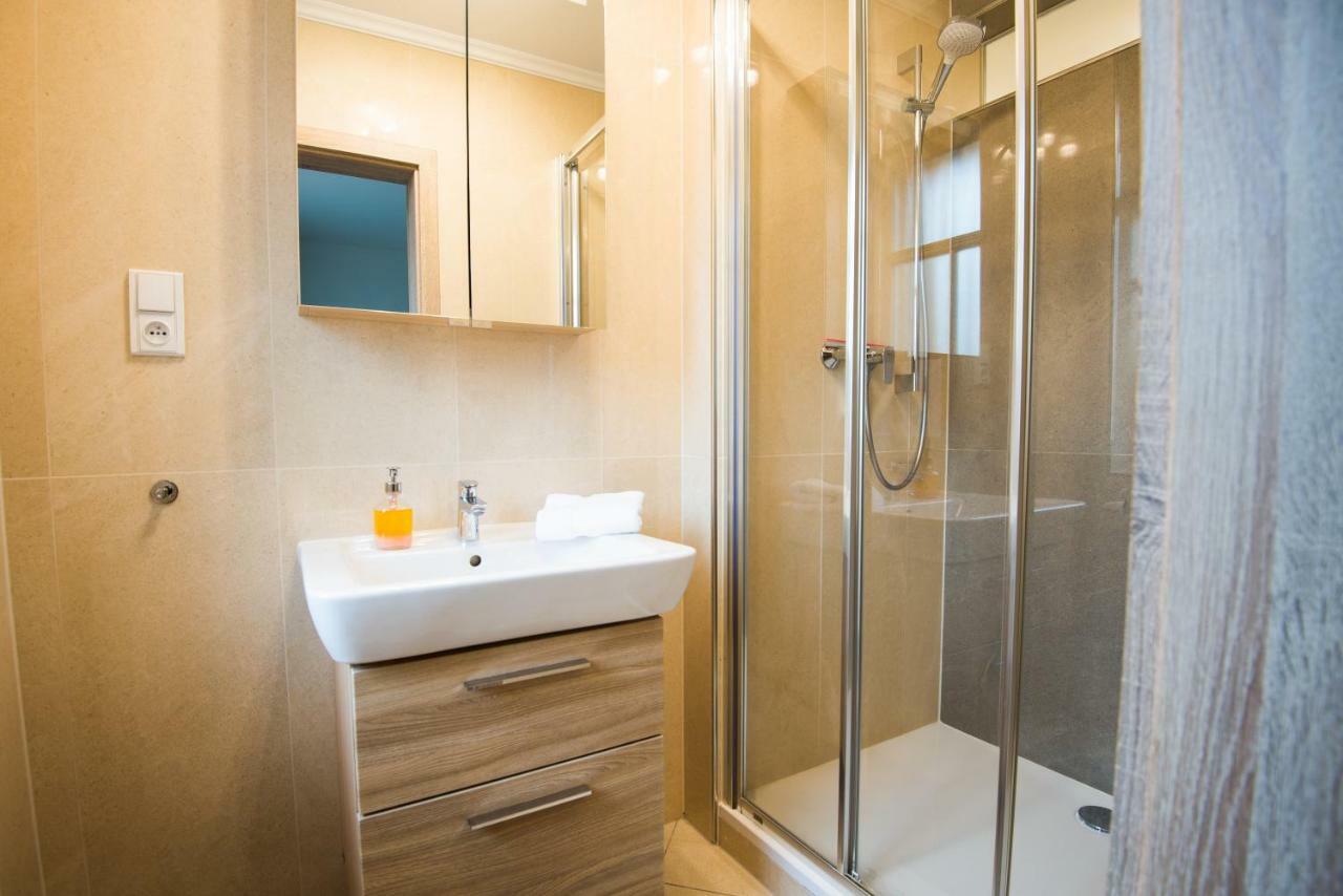 Spa Apartments Bulharska Карловы Вары Экстерьер фото
