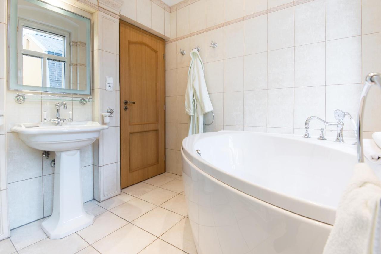 Spa Apartments Bulharska Карловы Вары Экстерьер фото