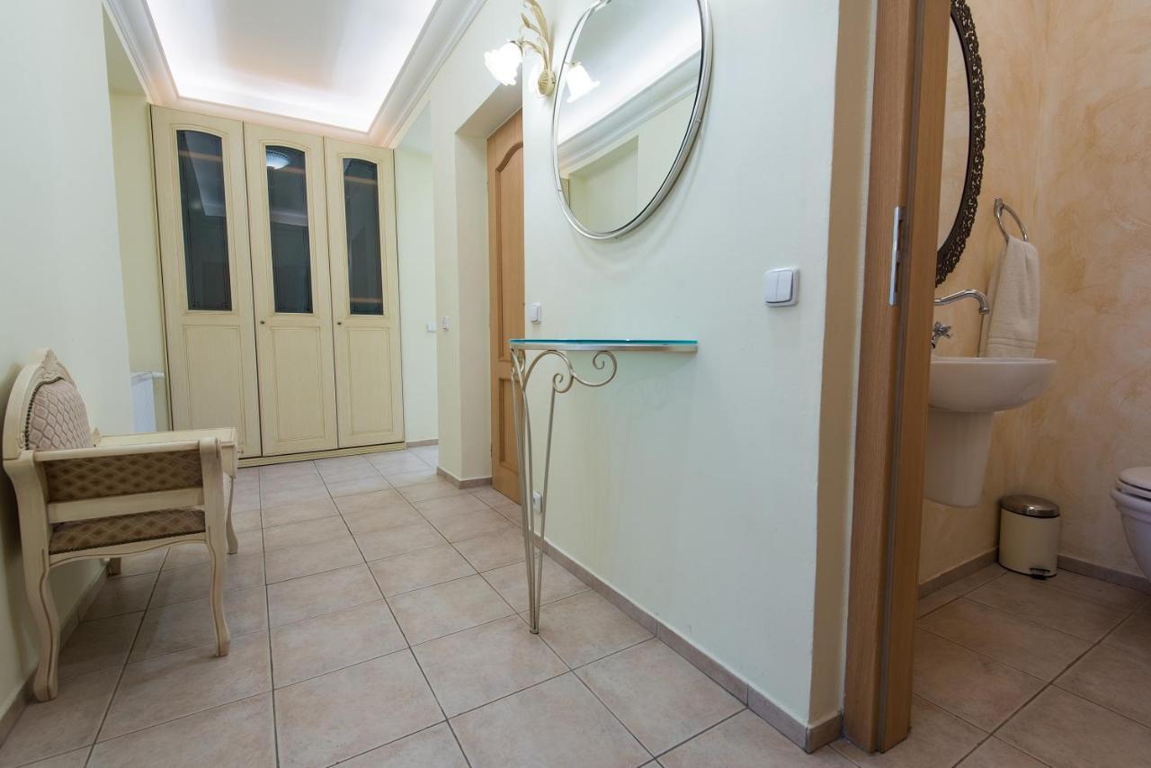 Spa Apartments Bulharska Карловы Вары Экстерьер фото